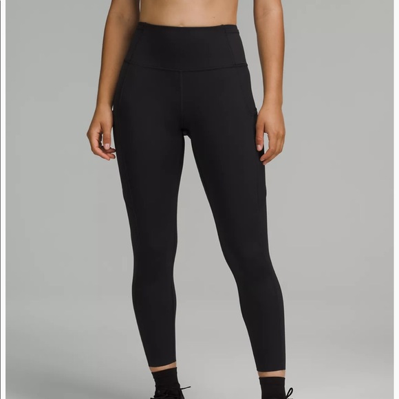 Lululemon Fast & Free Black Leggings 25" - Picture 1 of 7